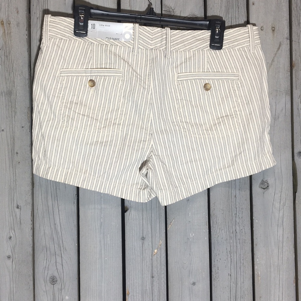 NWT Old Navy Shorts - Picture 5 of 6